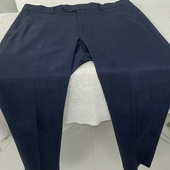 Black Brown Men’s Slacks VGUC size 34Waist and 31.5 Inseam. Navy in colour. - Picture 8 of 14